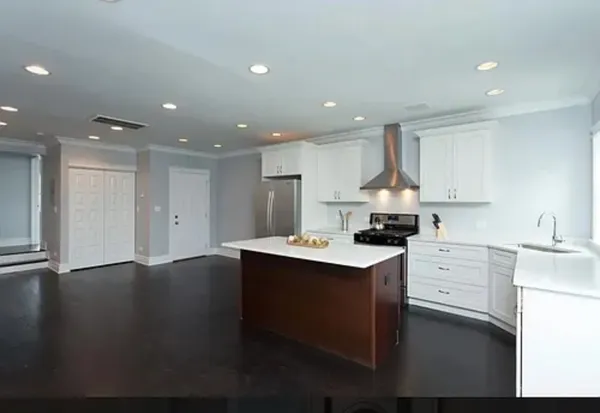 $2,900 | 3380 North Milwaukee Avenue, Unit 2A, Chicago, IL 60641