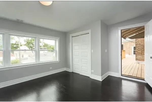 $2,900 | 3380 North Milwaukee Avenue, Unit 2A, Chicago, IL 60641