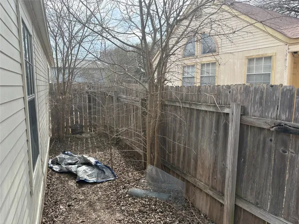 $1,495 | 8811 B Pineridge Drive, Unit B, Austin, TX 78729