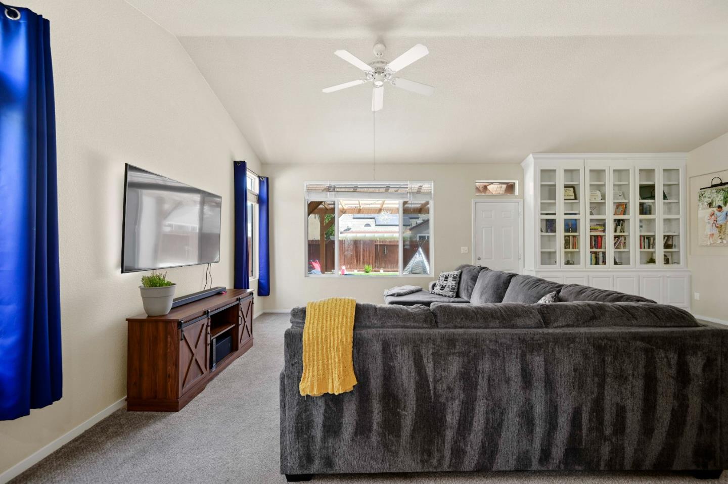 692 Anderson Way Rio Vista, CA 94571 - Photo 7 of 41 Gallery Image 7