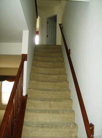 4711 Rutledge Way Drive St. Louis, MO 63129 - Photo 8 of 14