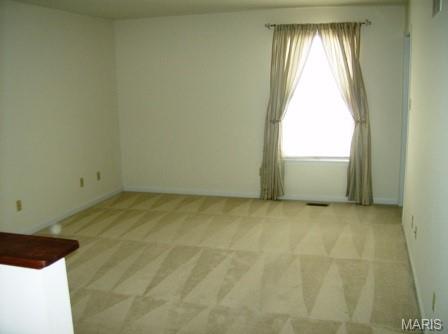 4711 Rutledge Way Drive St. Louis, MO 63129 - Photo 9 of 14