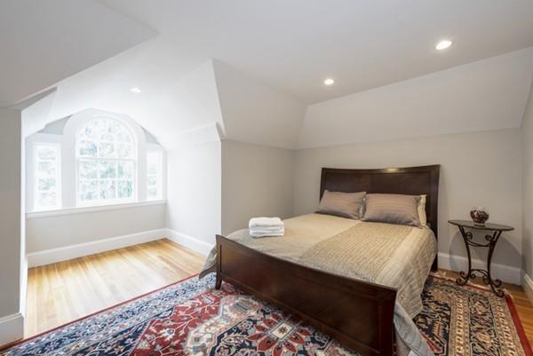 20 Nobscot Road Newton, MA 02459 - Photo 15 of 19