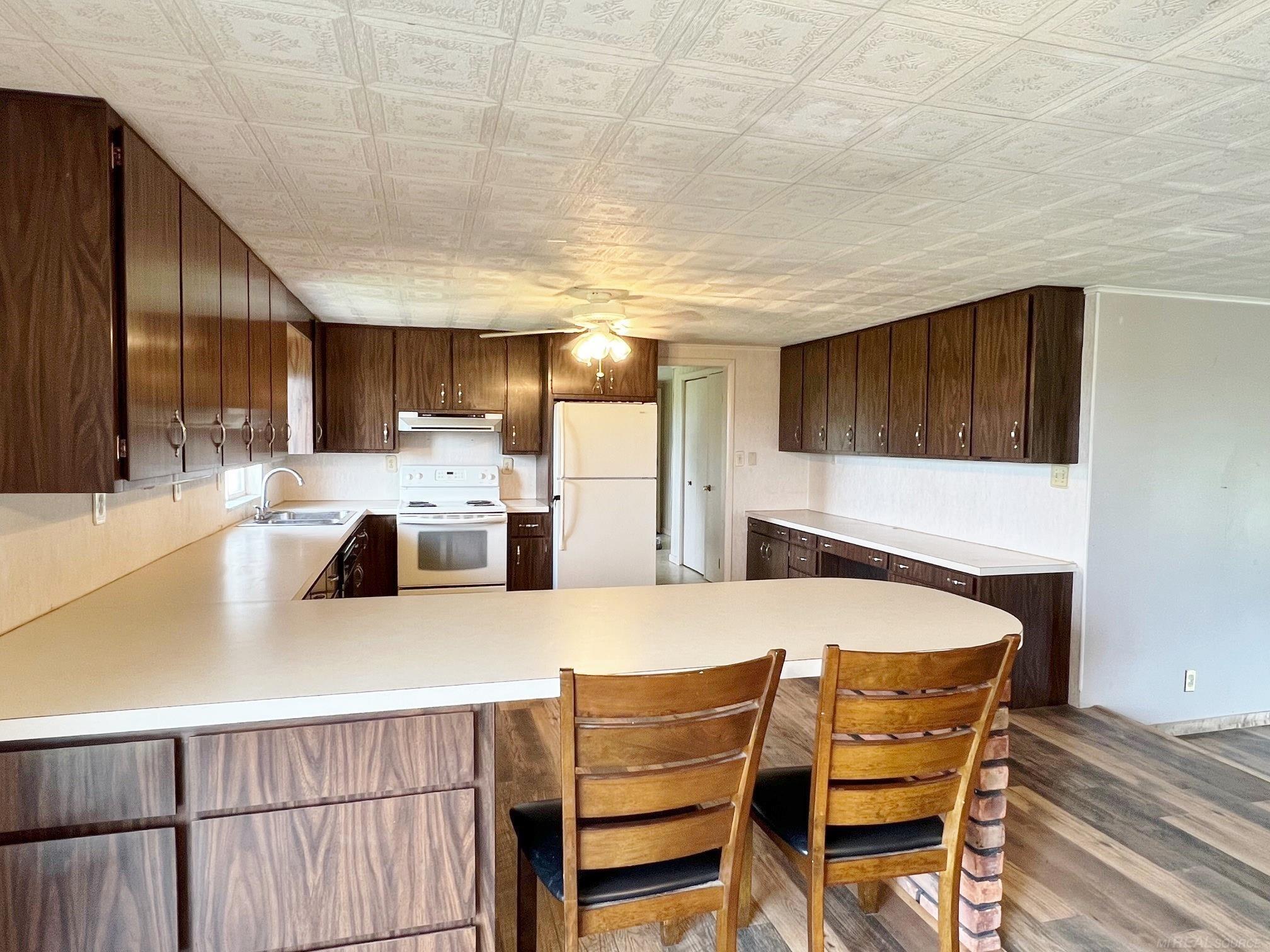 78 West Custer Road Sandusky, MI 48471 - Photo 2 of 20