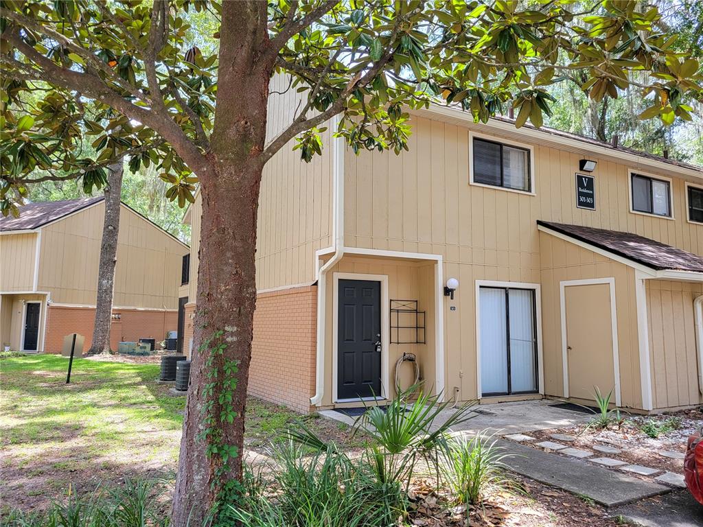 507 Northwest 39th Road, Unit 303 Gainesville, FL 32607 - Photo 1 of 1