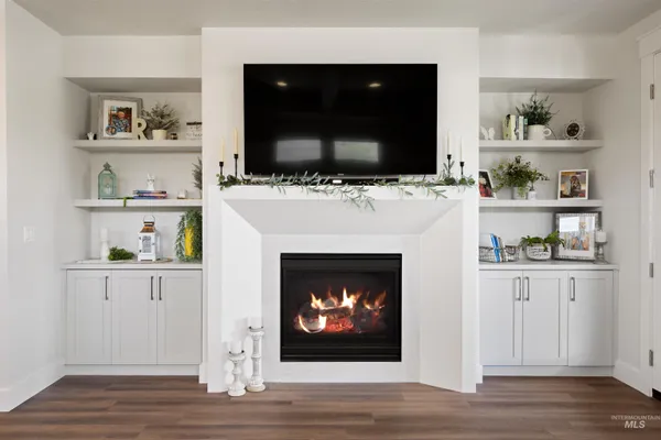 $697,800 | 122 North Woody Knl Lane, Eagle, ID 83616