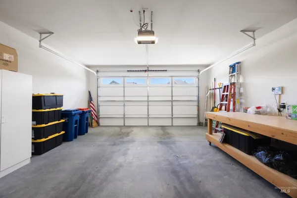 $697,800 | 122 North Woody Knl Lane, Eagle, ID 83616