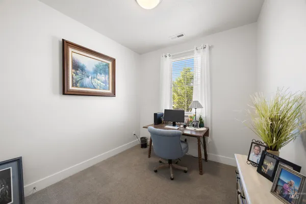 $697,800 | 122 North Woody Knl Lane, Eagle, ID 83616