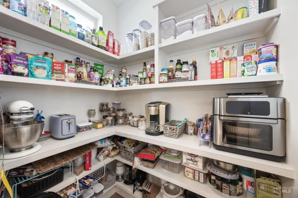 $697,800 | 122 North Woody Knl Lane, Eagle, ID 83616