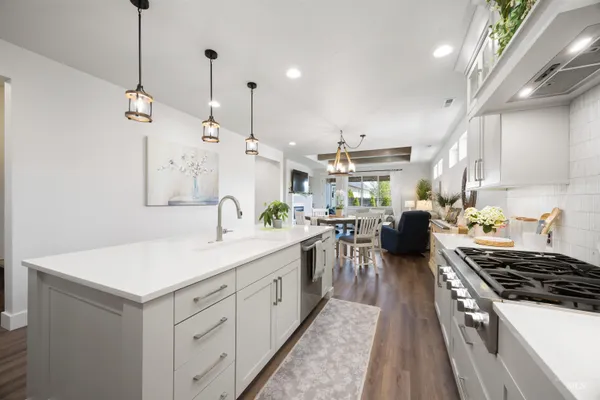 $697,800 | 122 North Woody Knl Lane, Eagle, ID 83616