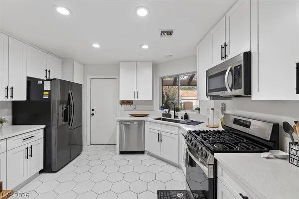 $2,300 | 8533 Millsboro Drive, Las Vegas, NV 89134