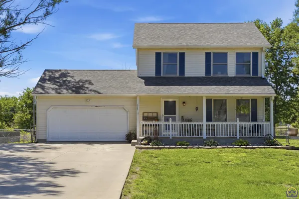 $240,000 | 925 Schenk Street, Osage City, KS 66523