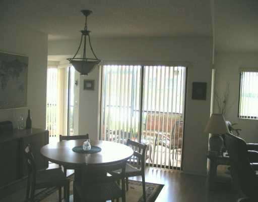 5591 Coach House Circle, Unit D Boca Raton, FL 33486 - Photo 5 of 8 Dining Room