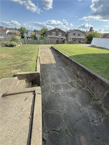 $132,000 | 29 East 2nd Avenue, Latrobe, PA 15650