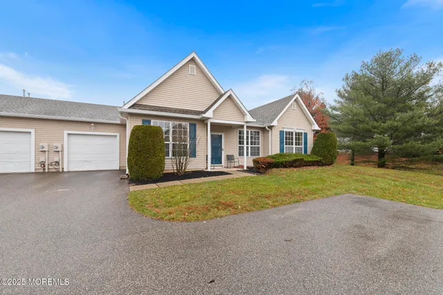 a view of outdoor space yard and front view of a house