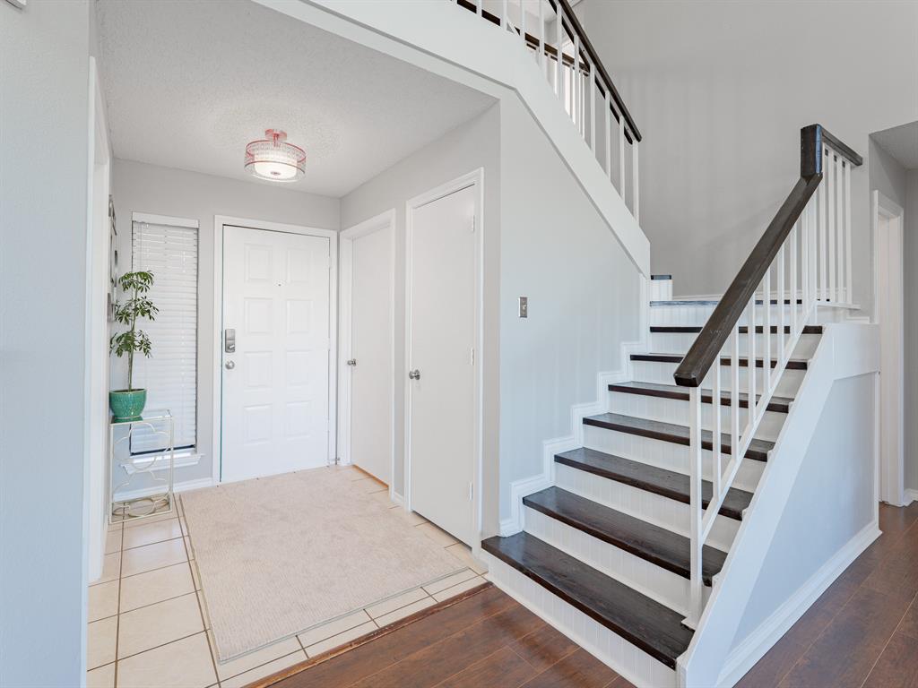 4603 Cherokee Path Carrollton, TX 75010 - Photo 3 of 20