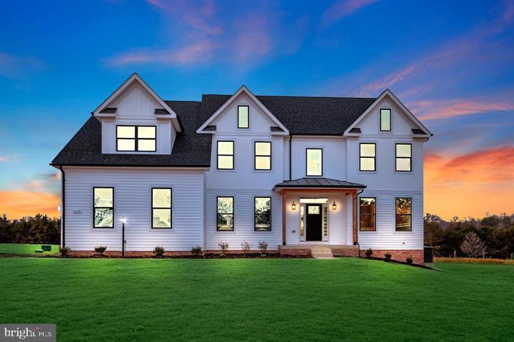 G & H Homes Mayhugh mdel- Farmhouse Elevation