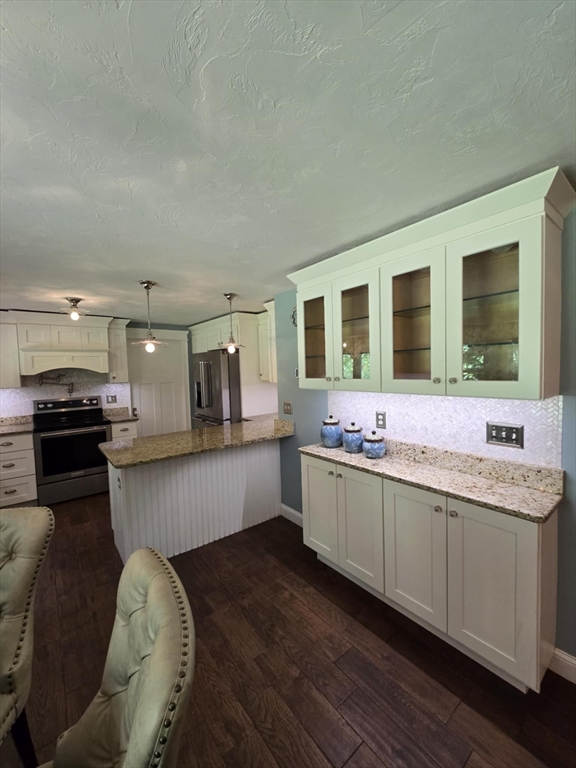 8 Caleb Road Shirley, MA 01464 - Photo 5 of 42 a kitchen with a sink and cabinets