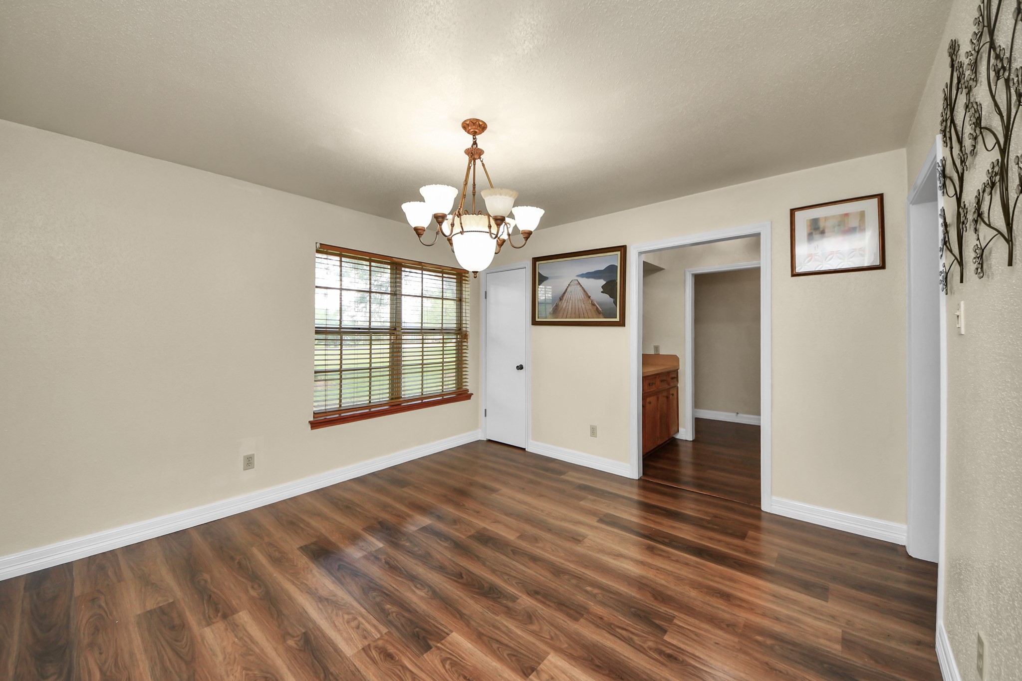8407 Kirchner Road Manvel, TX 77578 - Photo 10 of 36 Dining
