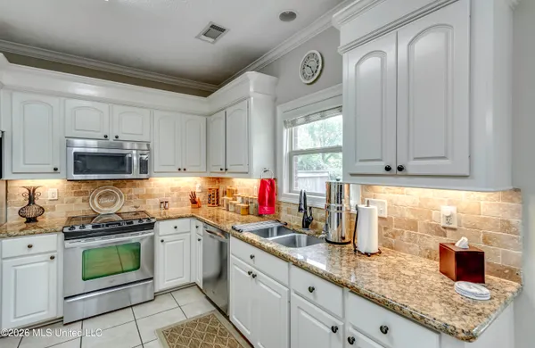 $389,000 | 127 Eastside Drive, Brandon, MS 39047