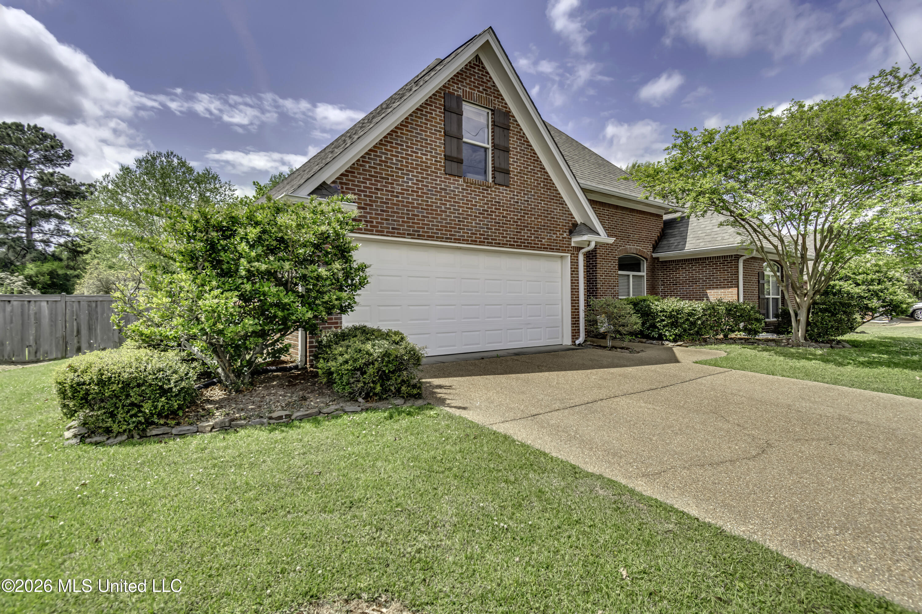 127 Eastside Drive Brandon, MS 39047 - Photo 3 of 70 127 Eastside Dr--7
