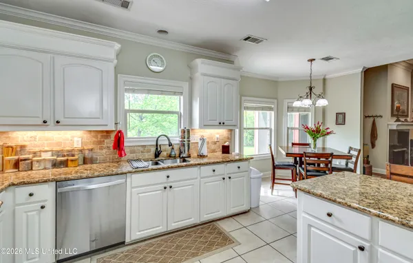 $389,000 | 127 Eastside Drive, Brandon, MS 39047