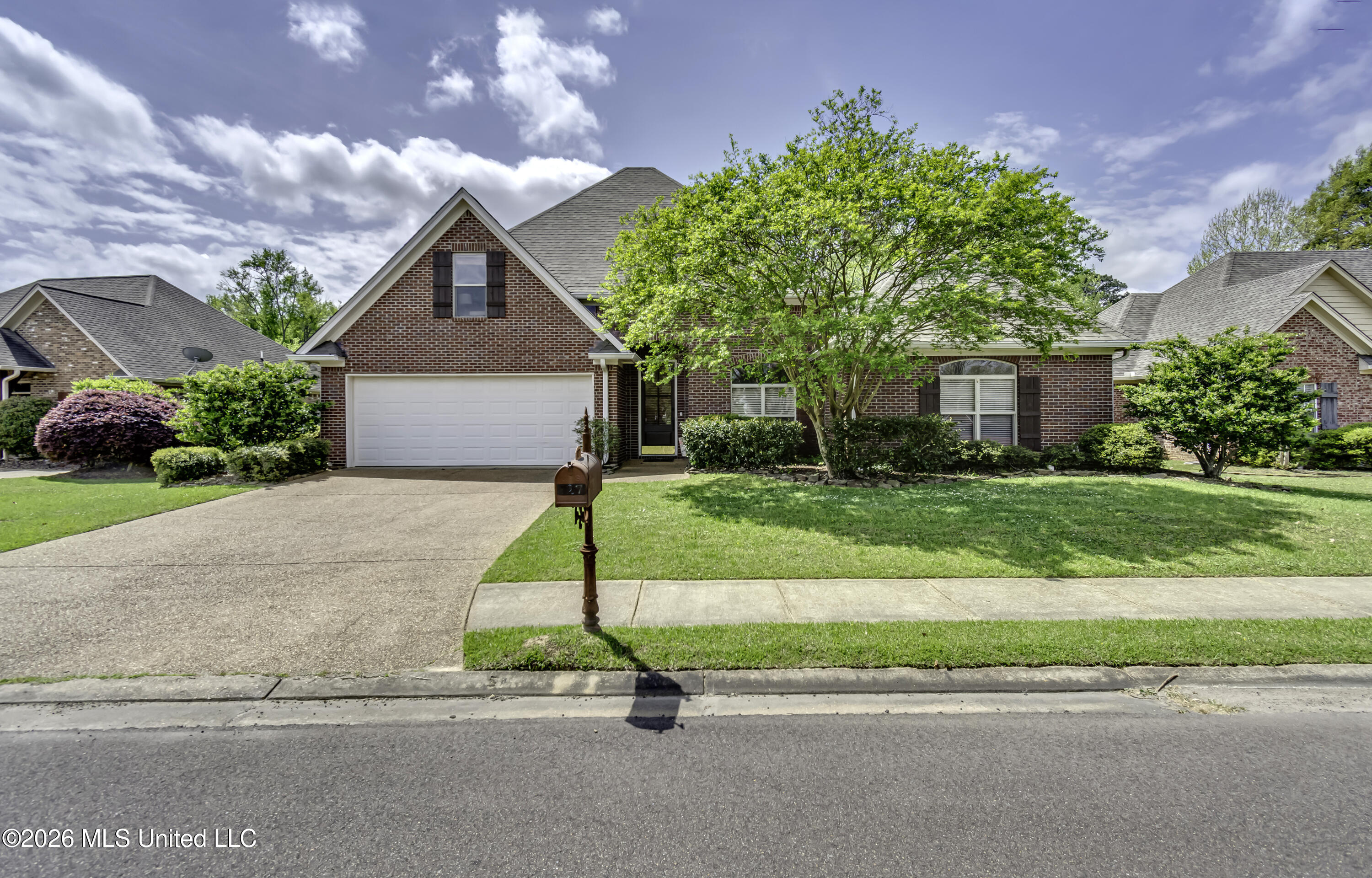 127 Eastside Drive Brandon, MS 39047 - Photo 5 of 70 127 Eastside Dr--4
