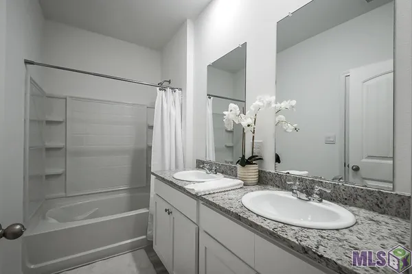 $3,000 | 945 Drago Drive, Baton Rouge, LA 70820