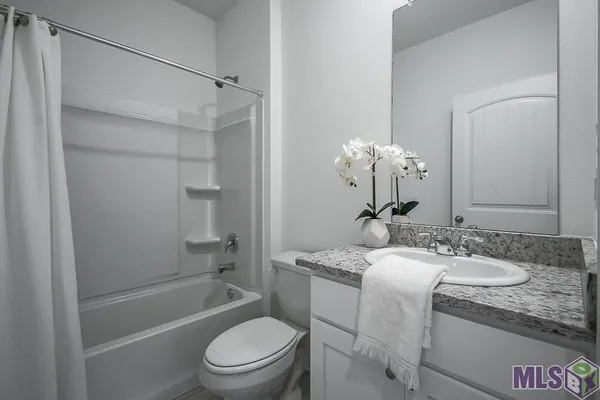 $3,000 | 945 Drago Drive, Baton Rouge, LA 70820