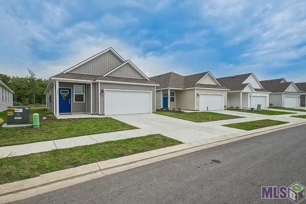 $3,000 | 945 Drago Drive, Baton Rouge, LA 70820