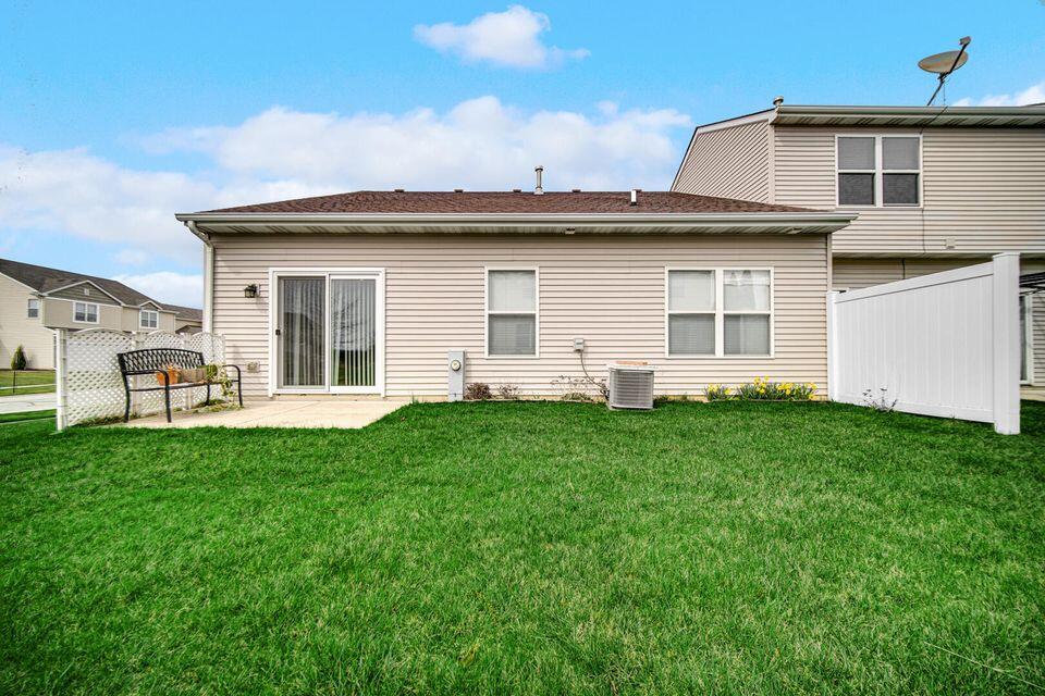 7501 111th Lane, Unit 61 Crown Point, IN 46307 - Photo 21 of 23 960x640