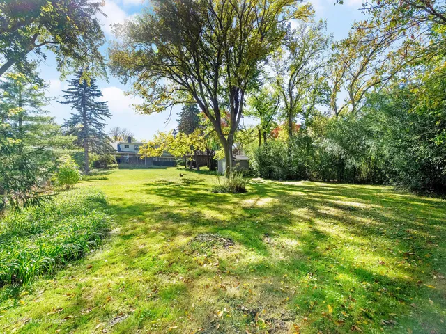 a view of an outdoor space and yard