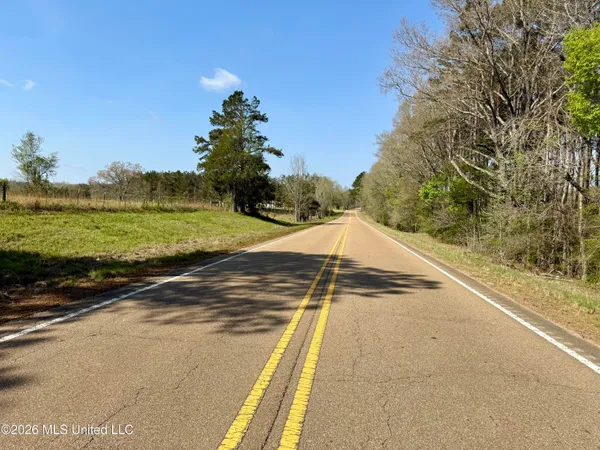 $1,050,000 | 27979 Highway 12, Lexington, MS 39095