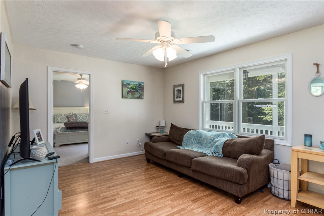7841 Dutton Road Gloucester, VA 23061 - Photo 7 of 34 Gallery Image 7