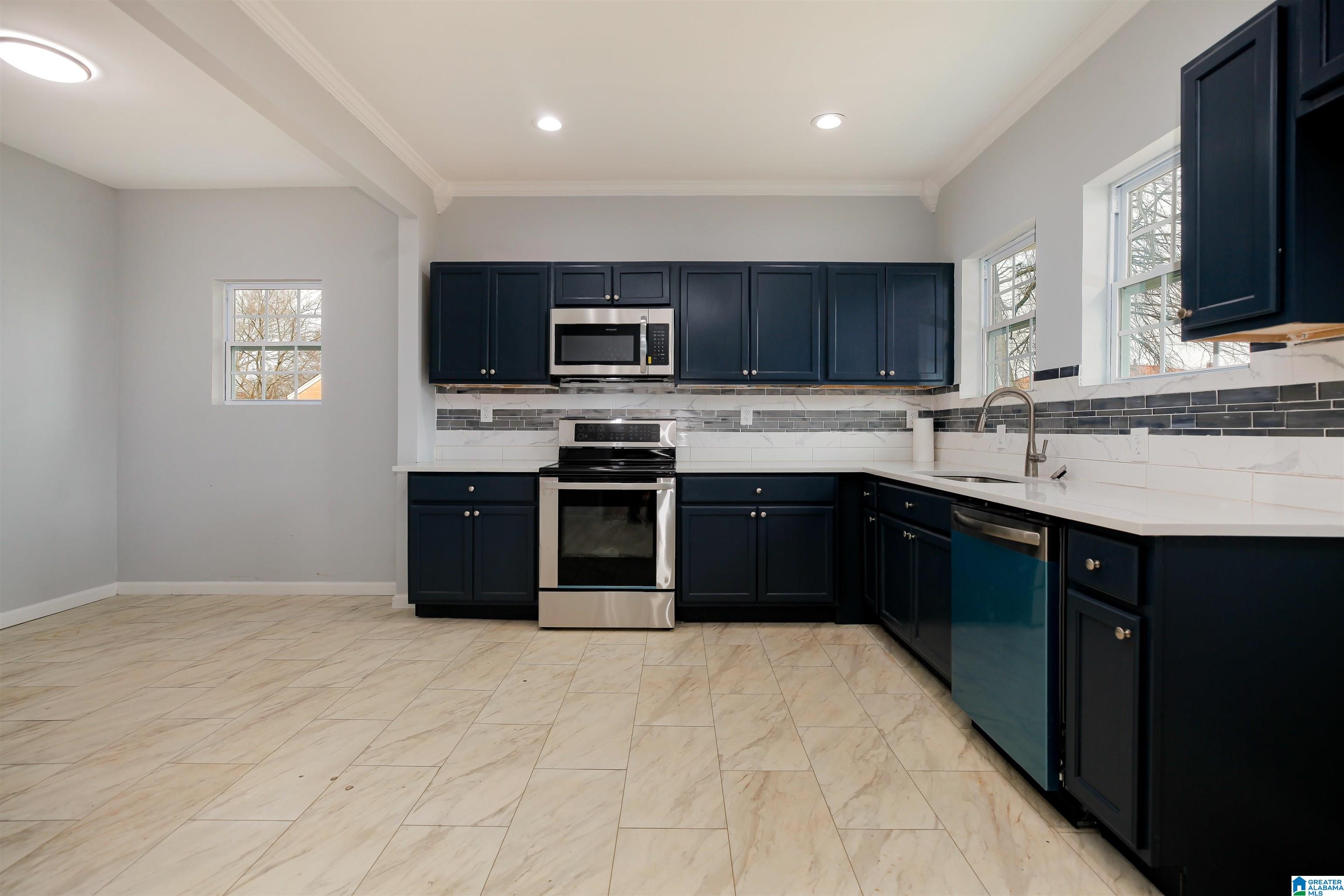 813 1st Street Southwest Birmingham, AL 35211 - Photo 18 of 39