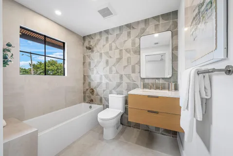 $2,495,000 | 478 Northwest 13th Street, Boca Raton, FL 33432