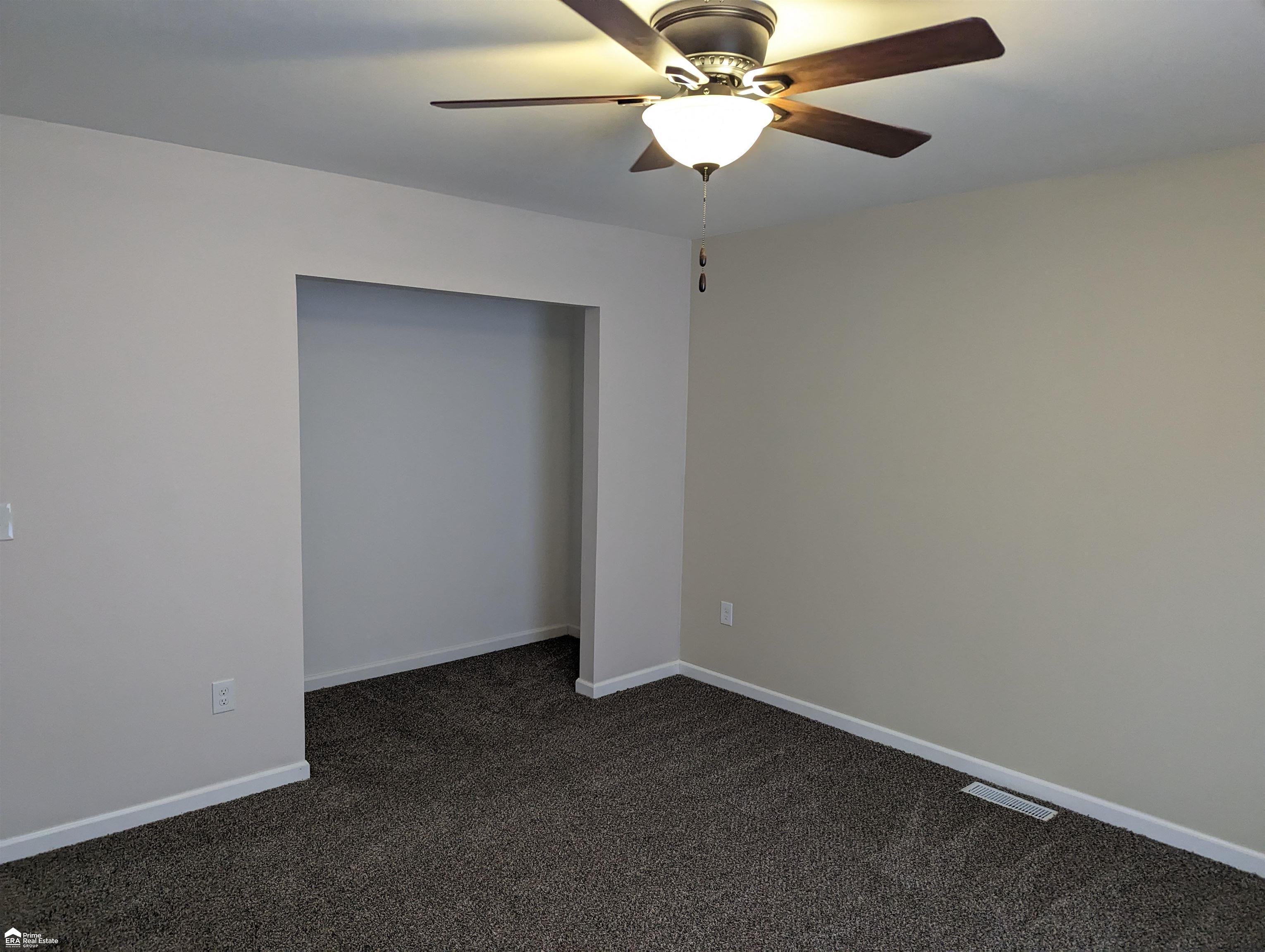1180 Allen Street Burton, MI 48529 - Photo 4 of 18 50171265-9e0babe6-a632-4e65-9c95-54d28736852c.JPG