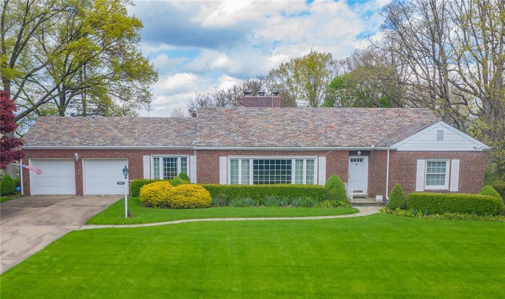 285 Crestmont Road Pittsburgh, PA 15237 - Photo 1 of 25 Gallery Image 1