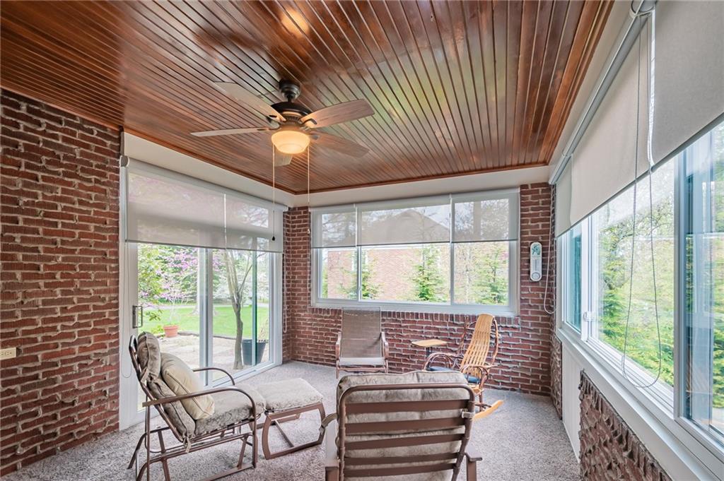 285 Crestmont Road Pittsburgh, PA 15237 - Photo 19 of 25 Gallery Image 19