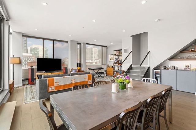 $2,975,000 | 346 Congress Street, Unit 602, Boston, MA 02210