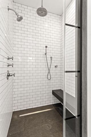 $2,975,000 | 346 Congress Street, Unit 602, Boston, MA 02210