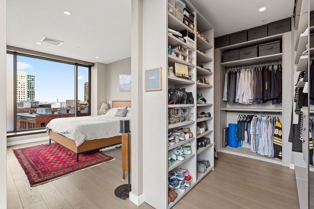 $2,975,000 | 346 Congress Street, Unit 602, Boston, MA 02210