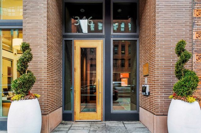 $2,975,000 | 346 Congress Street, Unit 602, Boston, MA 02210