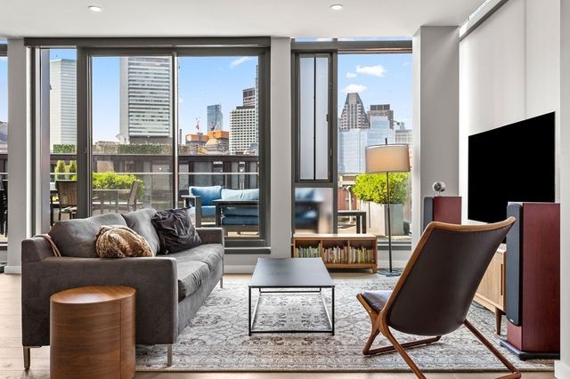 $2,975,000 | 346 Congress Street, Unit 602, Boston, MA 02210