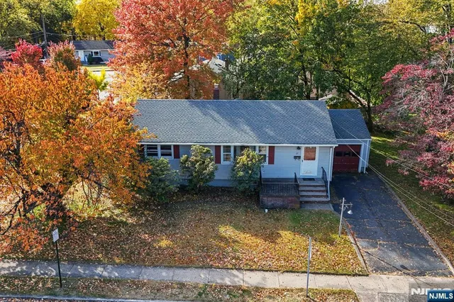 $479,000 | 21 Hawthorne Avenue, Hawthorne, NJ 07506