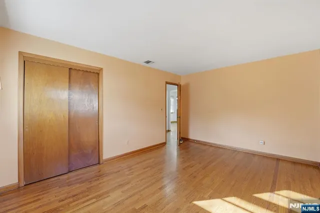 $479,000 | 21 Hawthorne Avenue, Hawthorne, NJ 07506