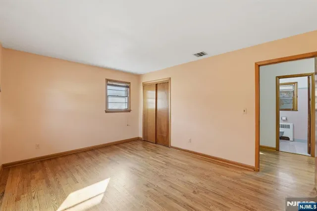 $479,000 | 21 Hawthorne Avenue, Hawthorne, NJ 07506