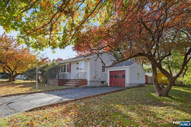 $479,000 | 21 Hawthorne Avenue, Hawthorne, NJ 07506