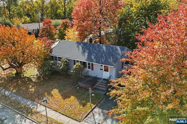 $479,000 | 21 Hawthorne Avenue, Hawthorne, NJ 07506