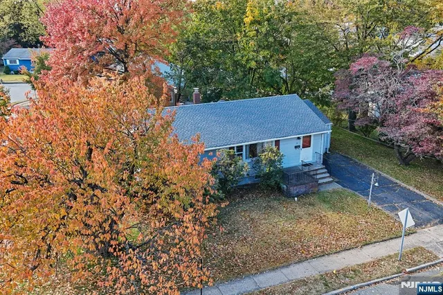 $479,000 | 21 Hawthorne Avenue, Hawthorne, NJ 07506